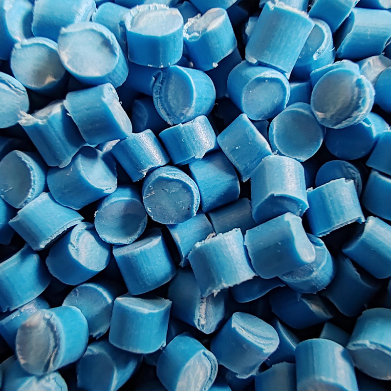 Senyawa Inti PVC Fleksibel Bersertifikasi VDE 70°C